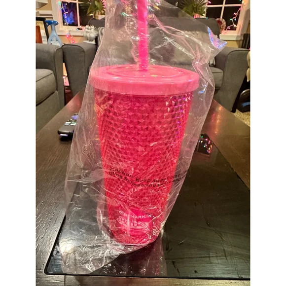 Barbie Movie Theater Pink Tumbler, Ball & Popcorn Box Set - Picture 3 of 6